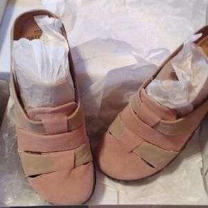 Earth origins clog mauve and tan suede sz. 10 NWT Cute shoes!